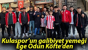 Kulaspor'un galibiyet yemeği Ege Odun Köfte'den